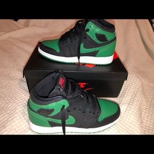 Jordan 1 Retro High Pine Green GS 5.5